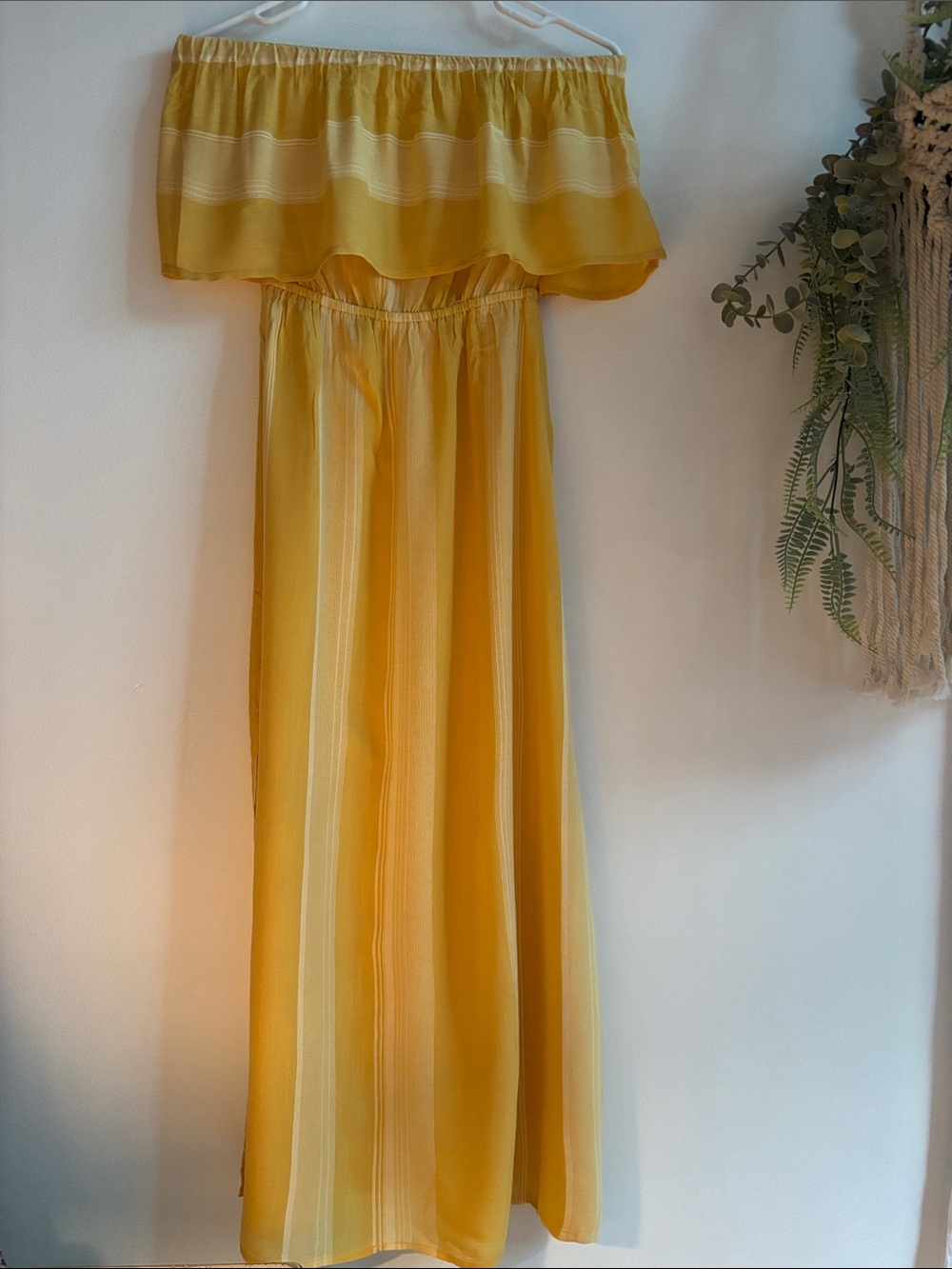 O’Neill Yellow Off-Shoulder Maxi Dress size XS